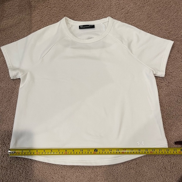 Women's UNDER ARMOUR white loose baggy short sleeve too - Picture 4 of 9
